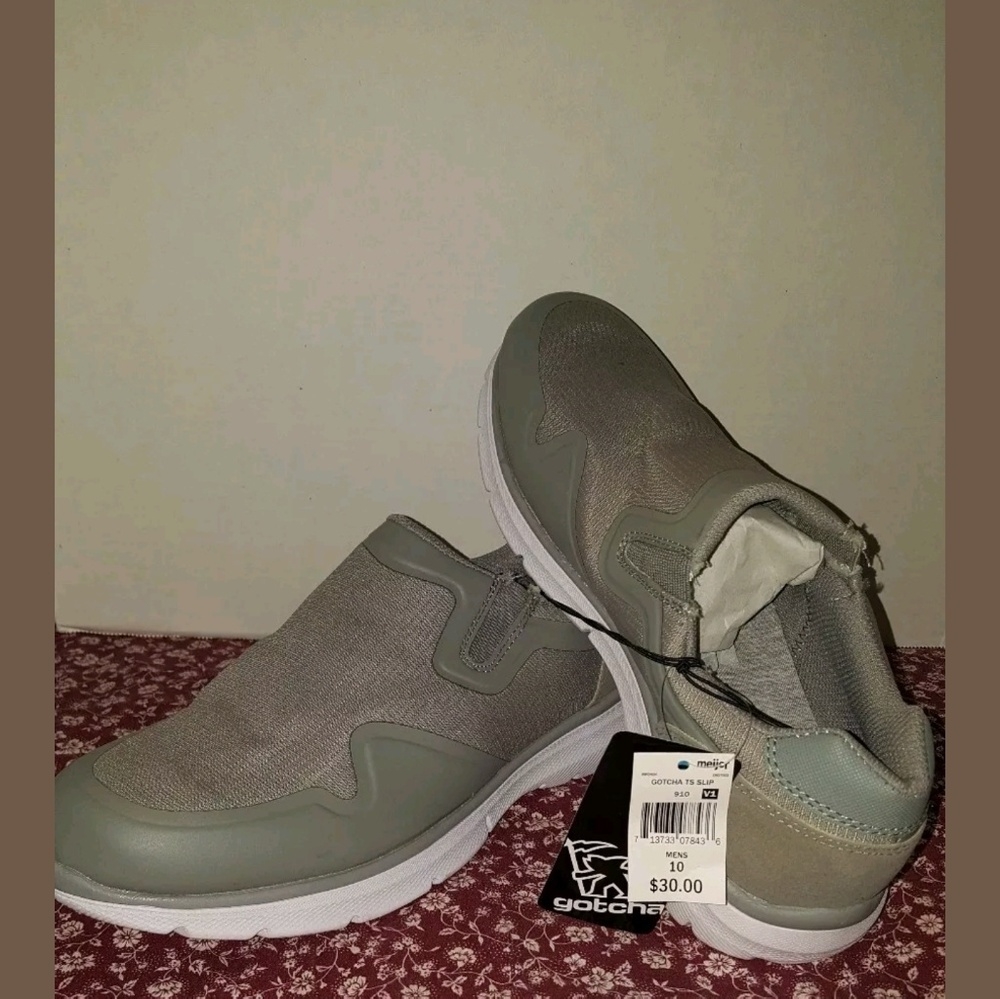 Mens gotcha slip on water shoes10